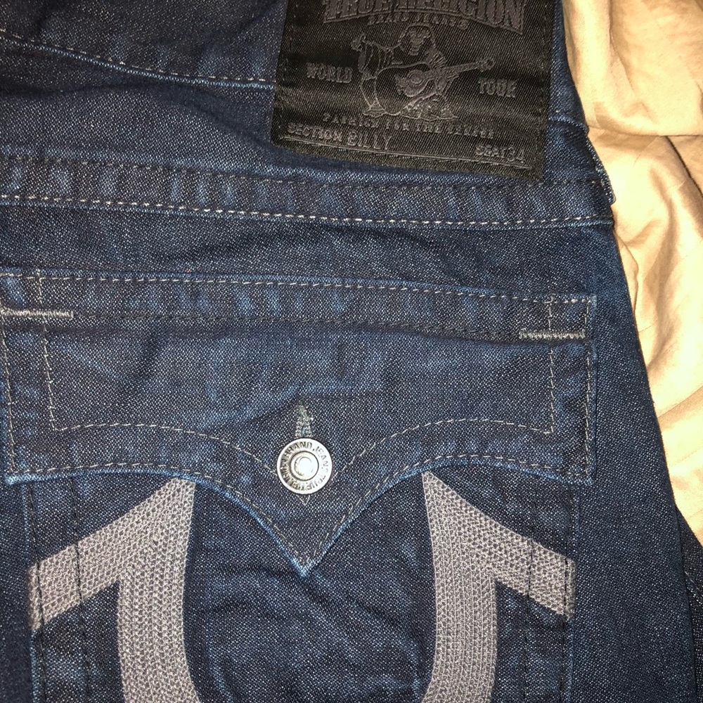True religion cut off shorts , 30$ each size 34